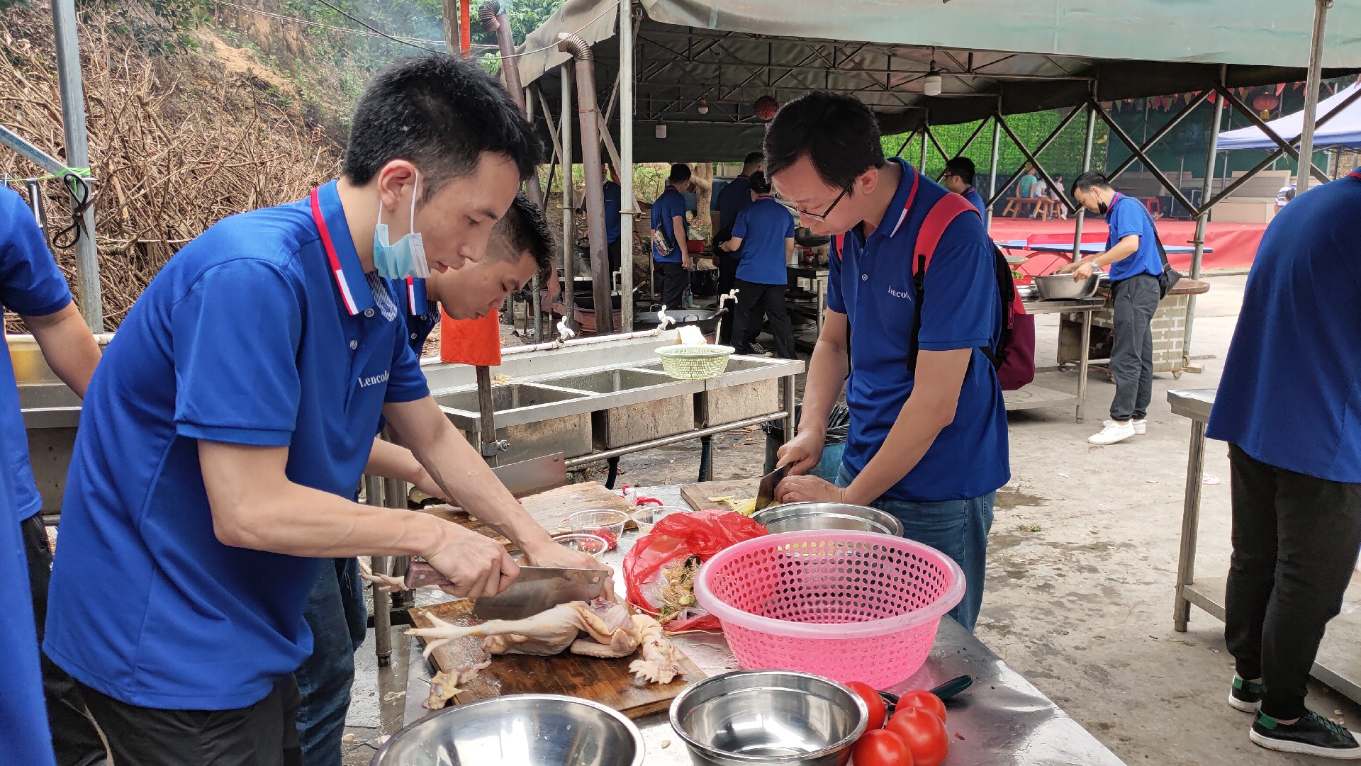 松湖騎行，穿樹飛花；農(nóng)家休閑，擁抱自然
