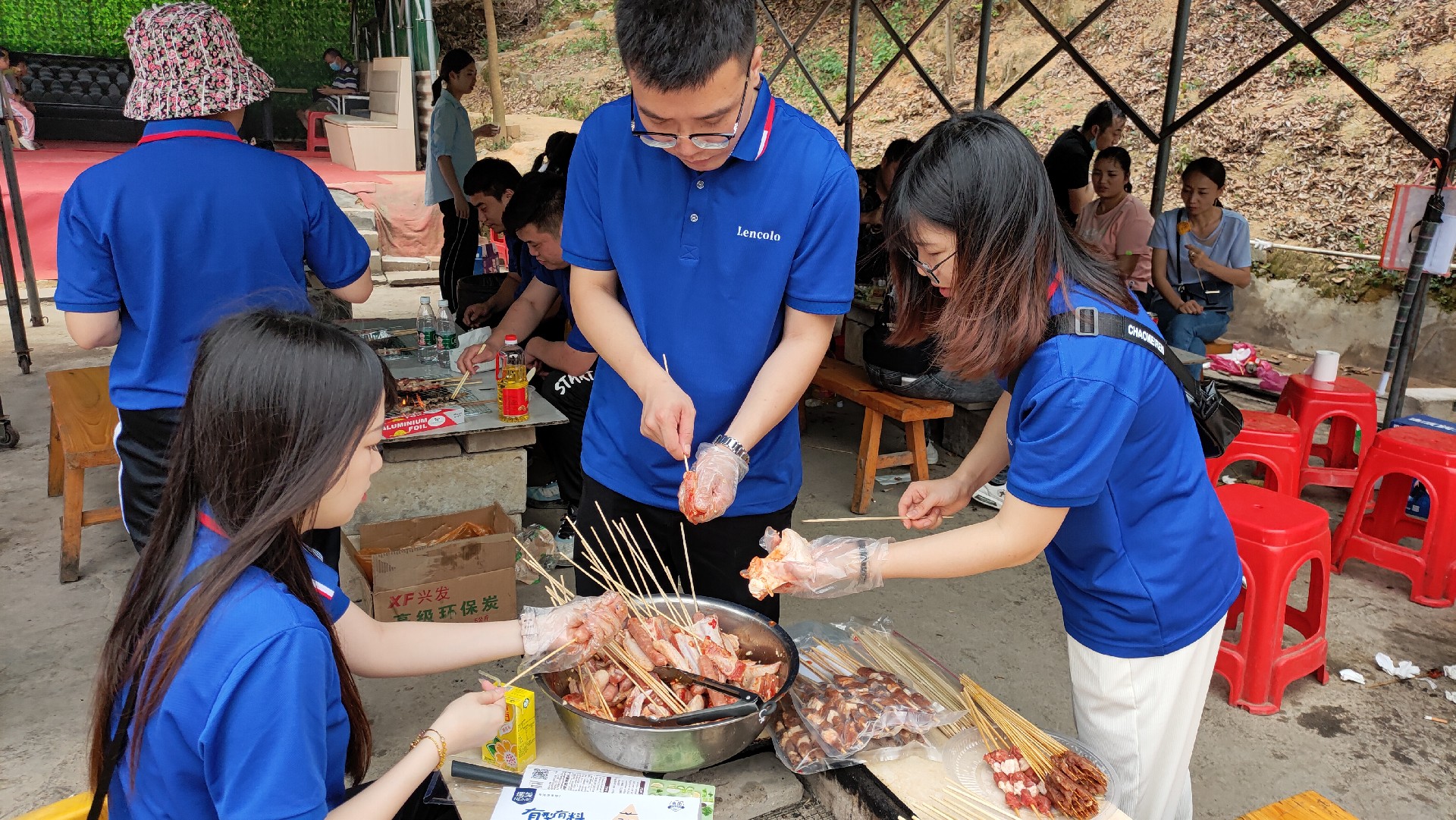 松湖騎行，穿樹飛花；農(nóng)家休閑，擁抱自然