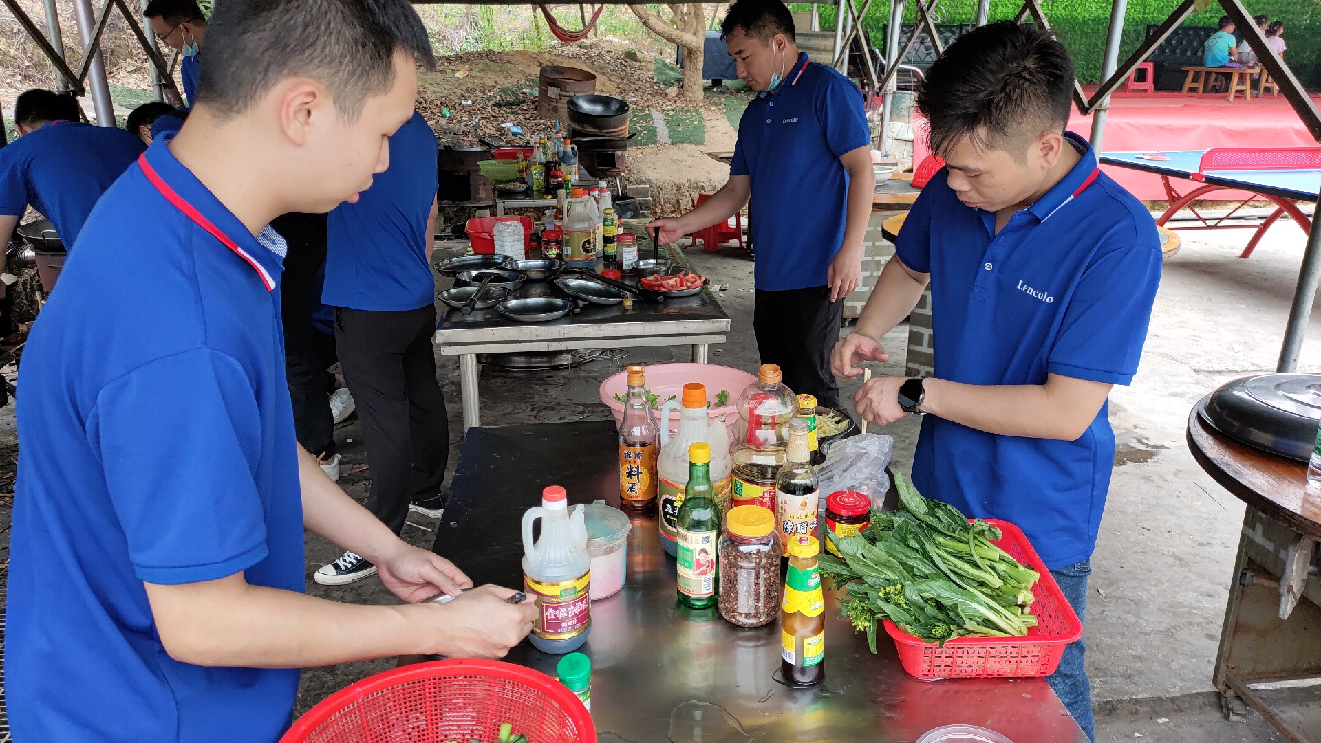 松湖騎行，穿樹飛花；農(nóng)家休閑，擁抱自然